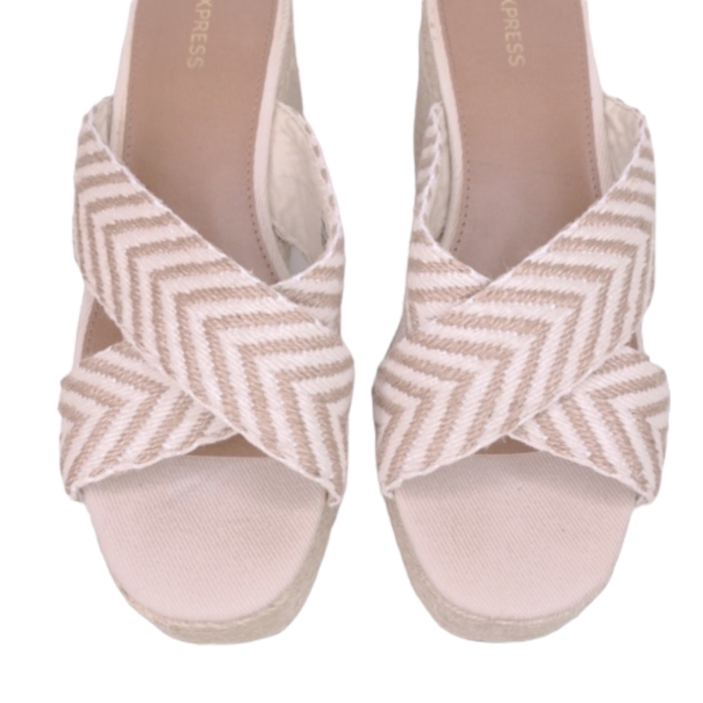 NWOT | Express Perfect Spring + Summer 3” Wedge - Picture 3 of 8